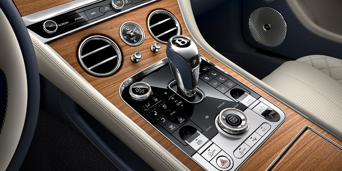 Bentley Zug Bentley Continental GTC Azure convertible front interior console detail